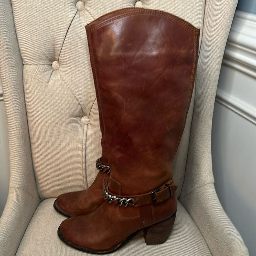 BCBG Brown leather boots